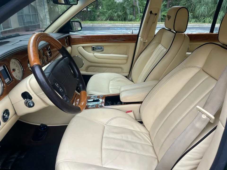 2009 Bentley Arnage Final Series - Image 17 of 20