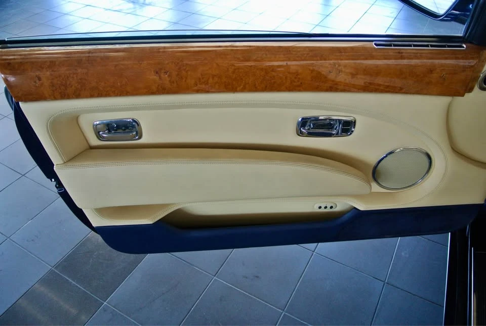 2009 Bentley Azure 2nd Gen - Image 12 of 20