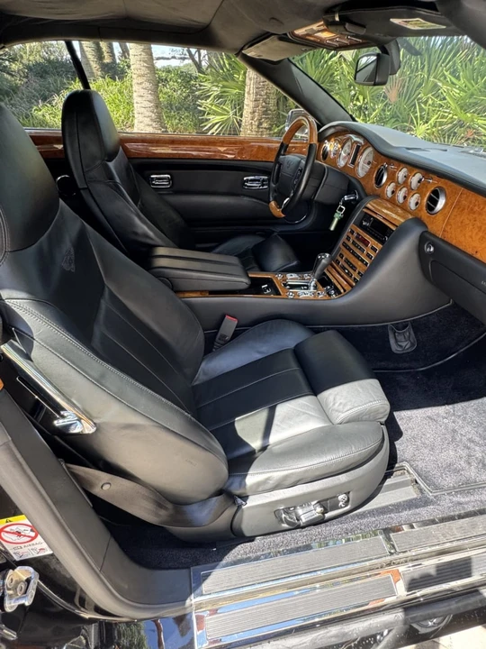 2009 Bentley Azure 2nd Gen - Image 9 of 13