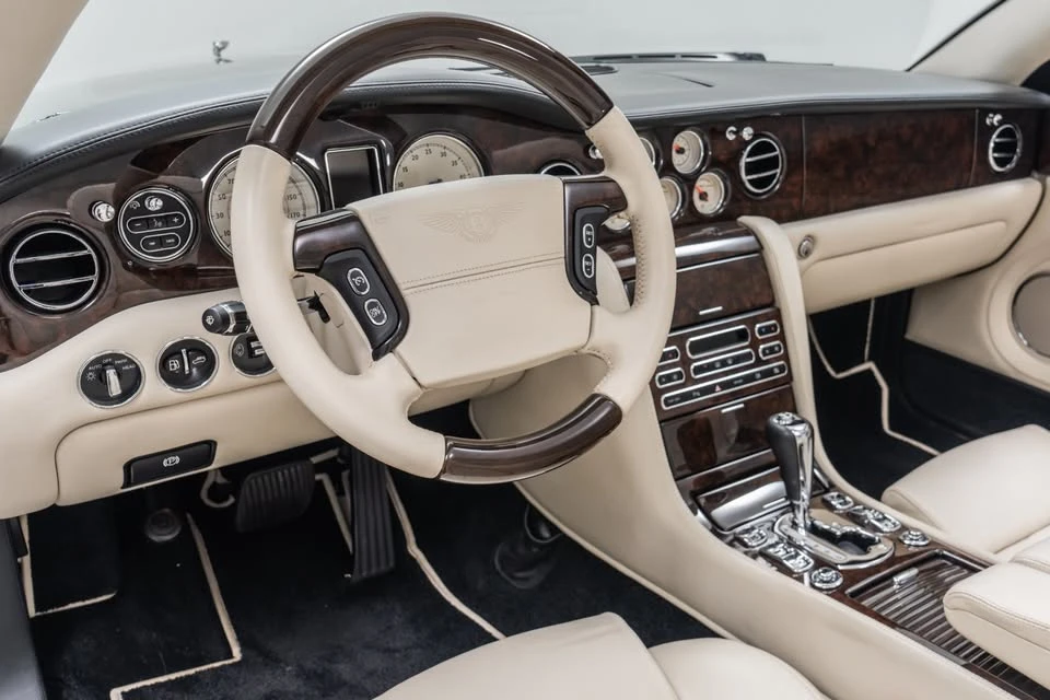2009 Bentley Azure 2nd Gen - Image 12 of 19