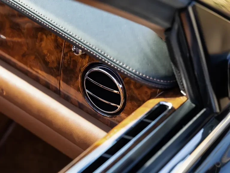 2009 Bentley Azure 2nd Gen - Image 12 of 31