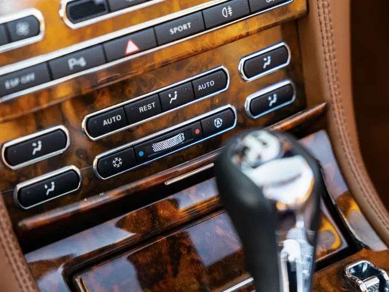 2009 Bentley Azure 2nd Gen - Image 19 of 31