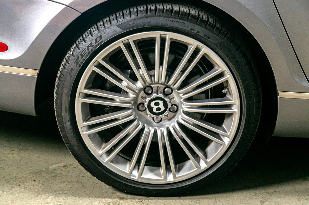 2009 Bentley Continental Flying Spur - Image 18 of 21