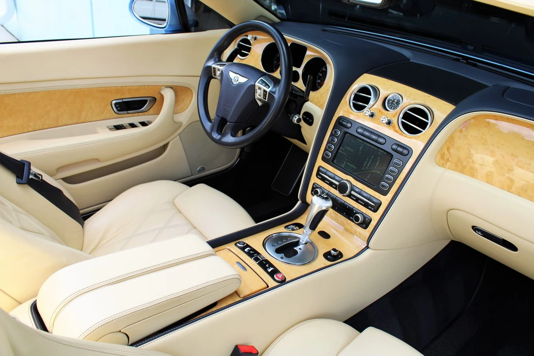 2009 Bentley Continental GTC - Image 26 of 31