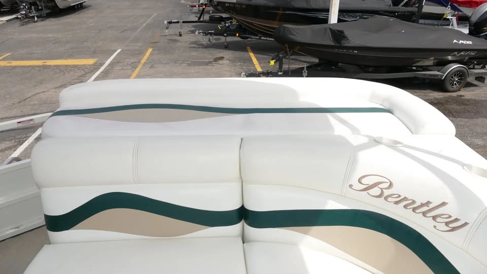 2009 Bentley - Image 16 of 20