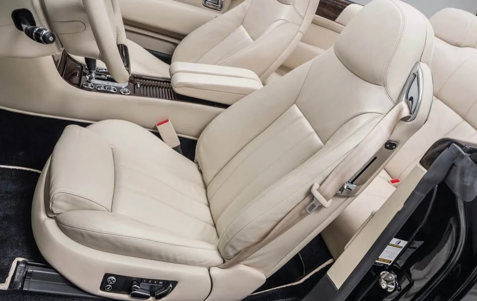 2009 Bentley Azure 2nd Gen - Image 8 of 13