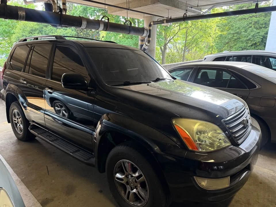 2009 Lexus GX 1st Gen - Image 2 of 9