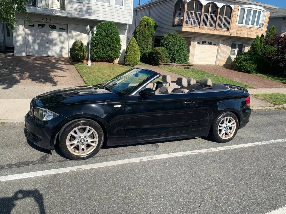 2009 BMW E81/E82/E88 1 Series - Image 11 of 17