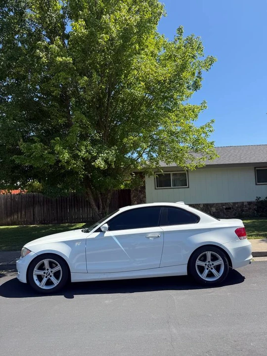 2009 BMW E81/E82/E88 1 Series - Image 4 of 16