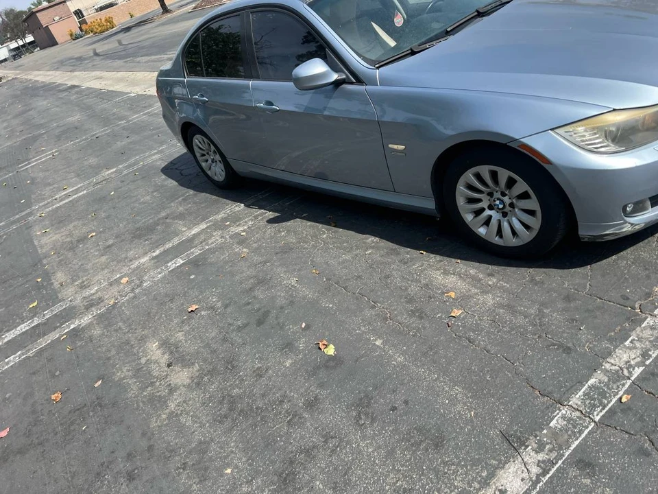 2009 BMW E90 3 Series Sedan - Image 6 of 7