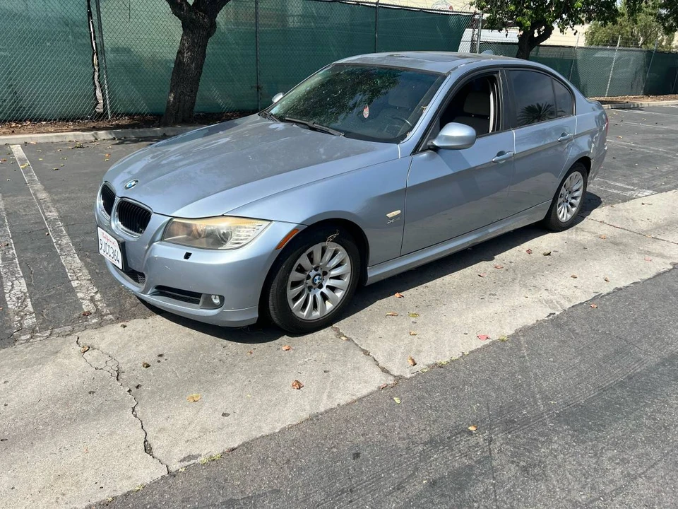 2009 BMW E90 3 Series Sedan - Image 5 of 7