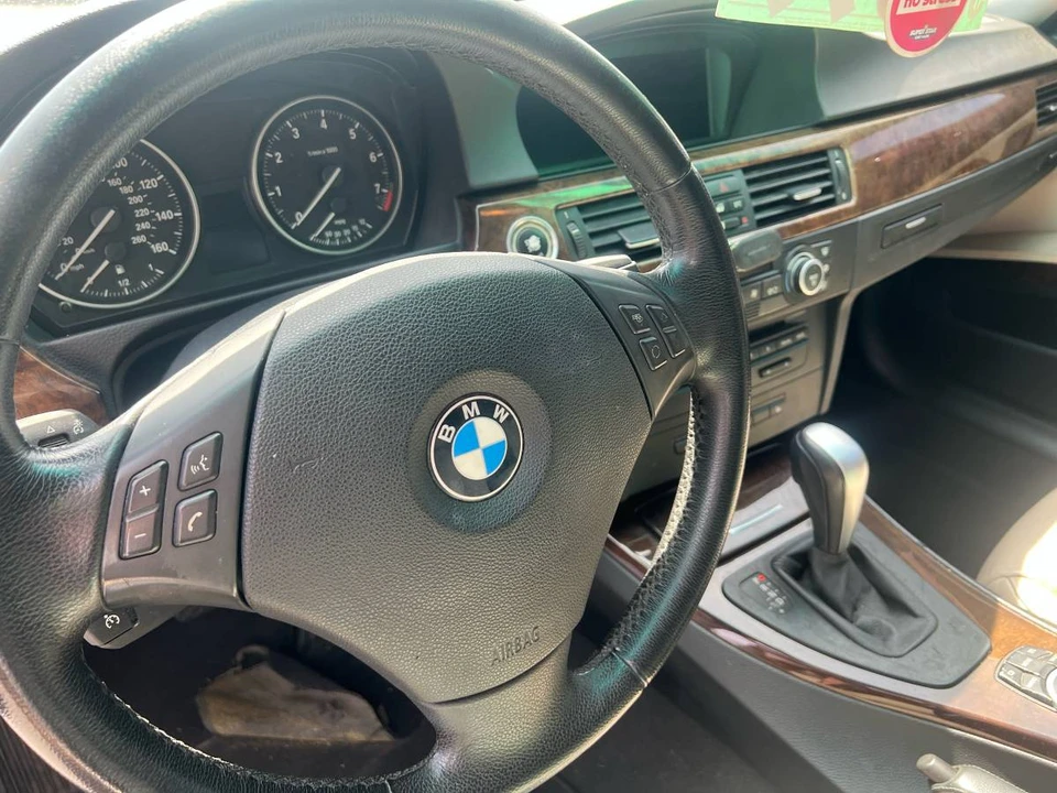2009 BMW E90 3 Series Sedan - Image 7 of 7
