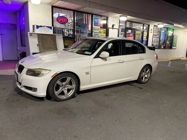 2009 BMW E90 3 Series Sedan - Image 9 of 10