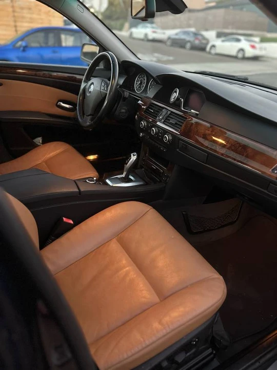 2009 BMW E60 5 Series Sedan - Image 7 of 14