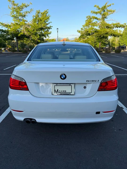 2009 BMW E60 5 Series Sedan - Image 18 of 19