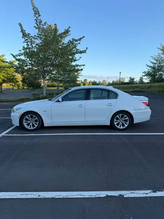 2009 BMW E60 5 Series Sedan - Image 2 of 19