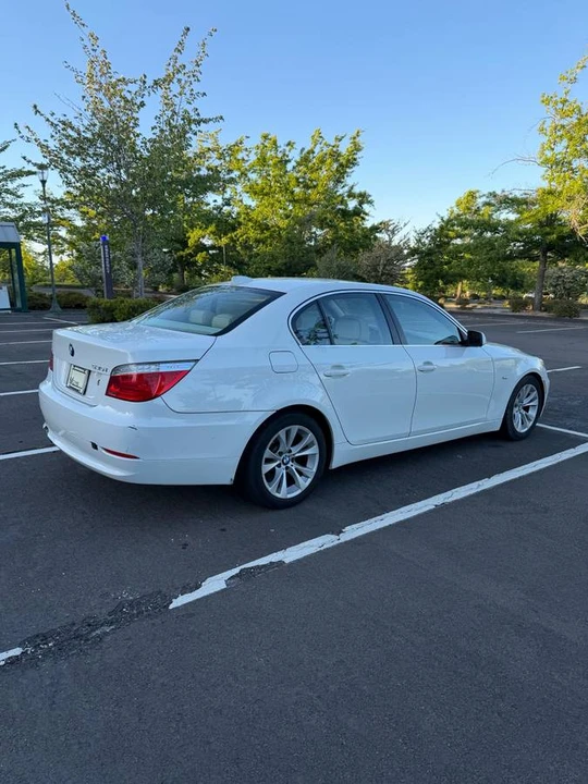 2009 BMW E60 5 Series Sedan - Image 5 of 19