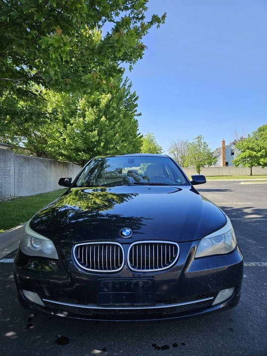 2009 BMW E60 5 Series Sedan - Image 2 of 9