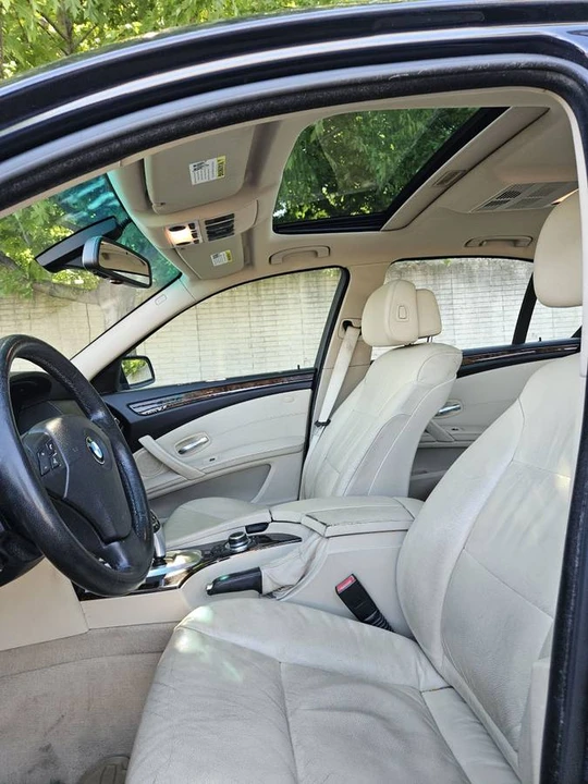 2009 BMW E60 5 Series Sedan - Image 7 of 9