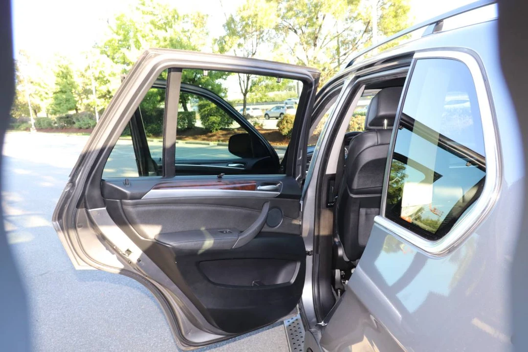 2009 BMW E70 X5 4.8i & xDrive50i - Image 14 of 17