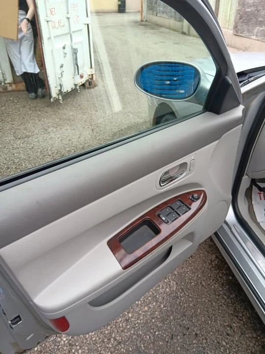 2009 Buick LaCrosse - Image 3 of 20