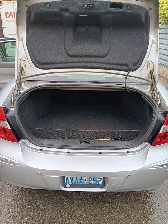 2009 Buick LaCrosse - Image 9 of 20