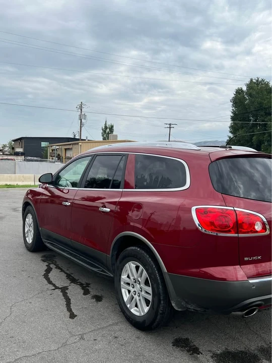 2009 Buick Enclave - Image 2 of 10