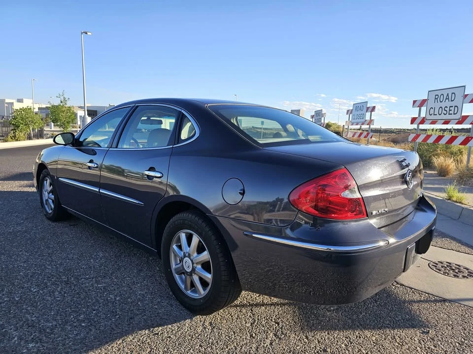 2009 Buick LaCrosse - Image 5 of 16
