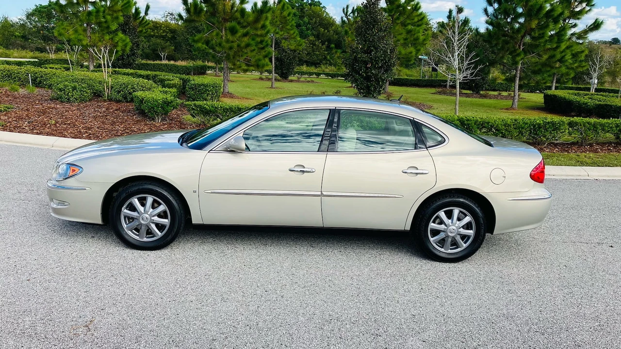 2009 Buick LaCrosse - Image 7 of 7