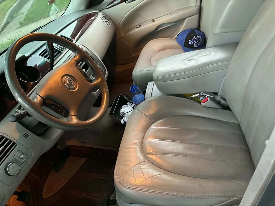 2009 Buick Lucerne - Image 8 of 9