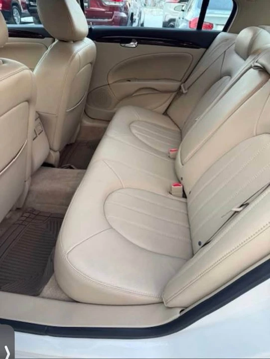 2009 Buick Lucerne - Image 7 of 16