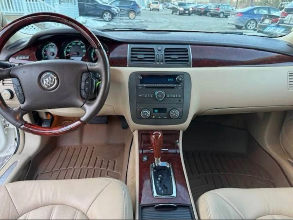 2009 Buick Lucerne - Image 11 of 16
