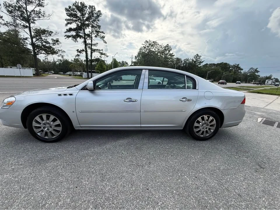 2009 Buick Lucerne - Image 4 of 8