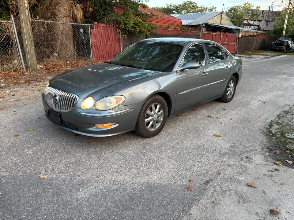 2009 Buick LaCrosse - Image 2 of 5