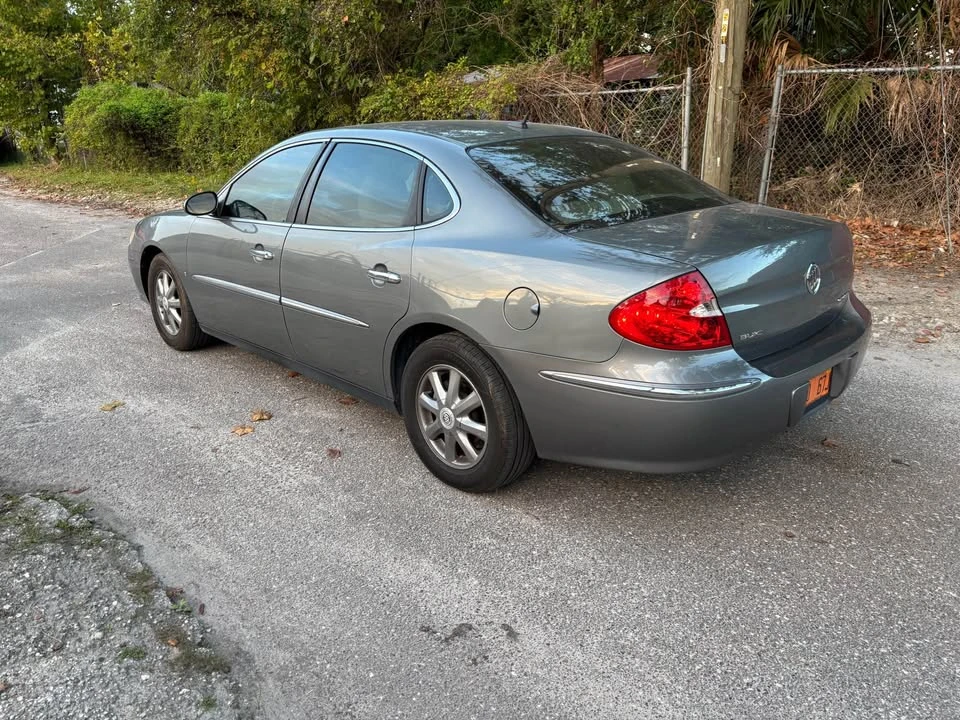 2009 Buick LaCrosse - Image 3 of 5
