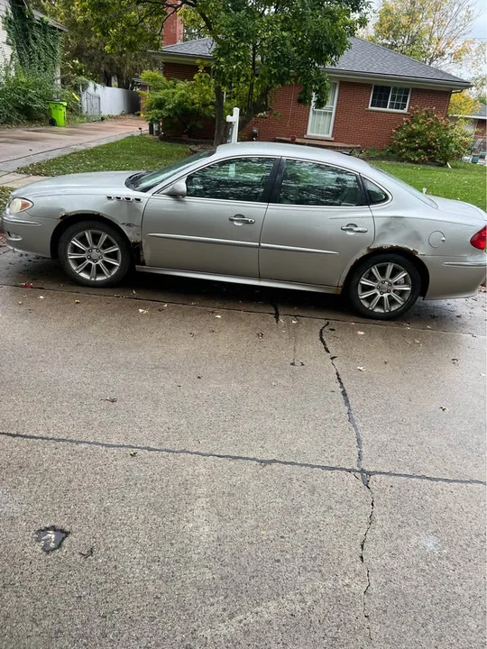 2009 Buick LaCrosse - Image 2 of 9