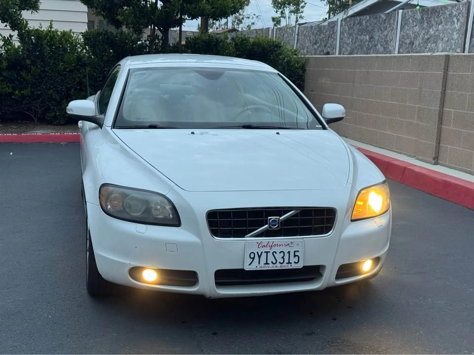 2009 Volvo C70 2nd Gen - Image 4 of 10