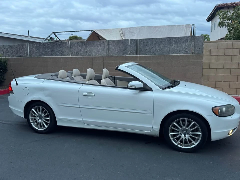 2009 Volvo C70 2nd Gen - Image 8 of 10