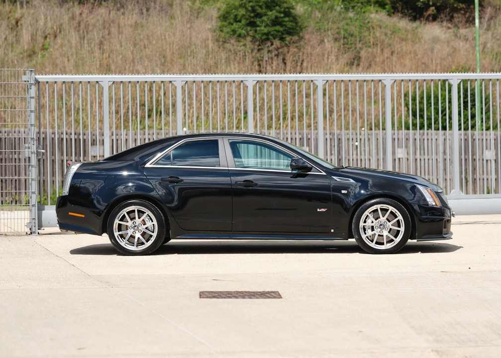 2009 Cadillac CTS-V 2nd Gen - Image 10 of 31