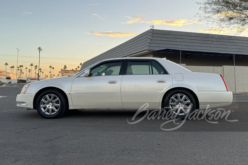 2009 Cadillac DTS - Image 4 of 12