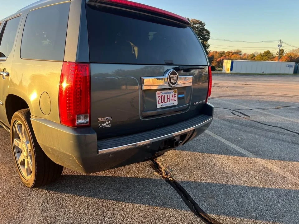 2009 Cadillac Escalade & EXT 3rd Gen - Image 3 of 9