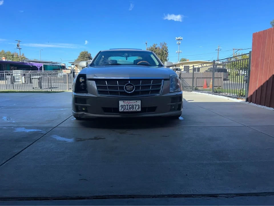 2009 Cadillac STS - Image 3 of 10