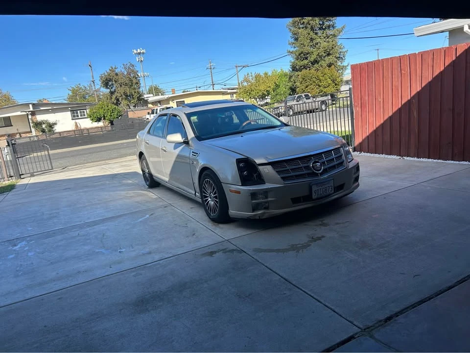 2009 Cadillac STS - Image 2 of 10