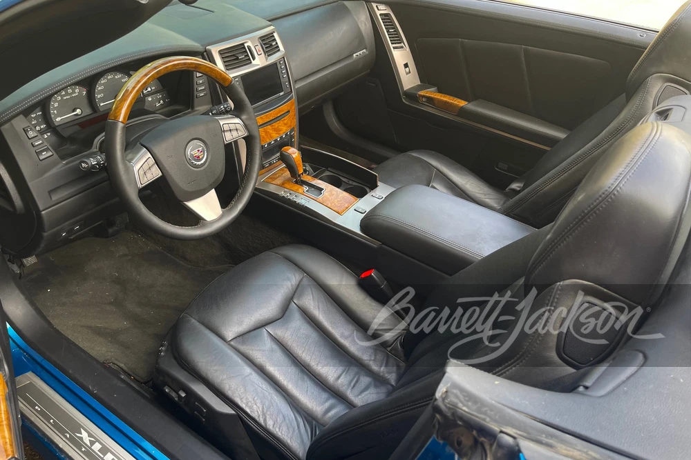 2009 Cadillac XLR - Image 3 of 12