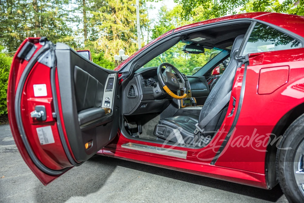 2009 Cadillac XLR - Image 13 of 23