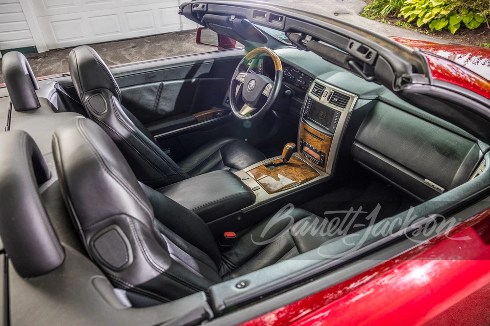 2009 Cadillac XLR - Image 16 of 23
