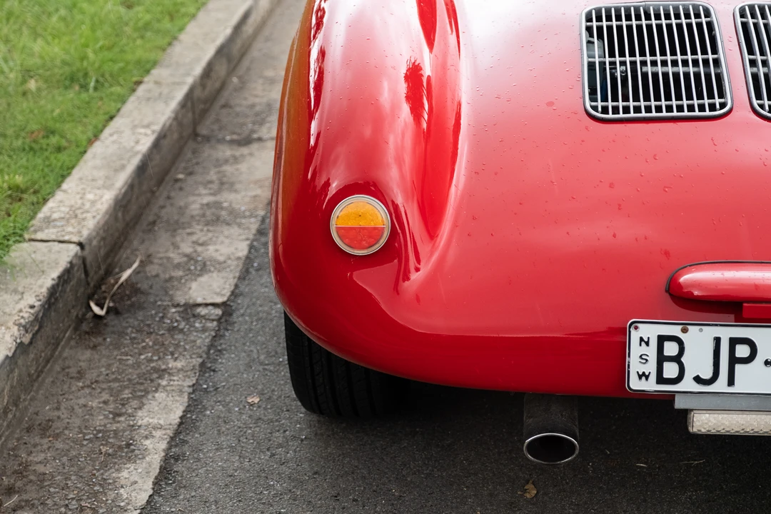 2009 Porsche 550 - Image 28 of 31