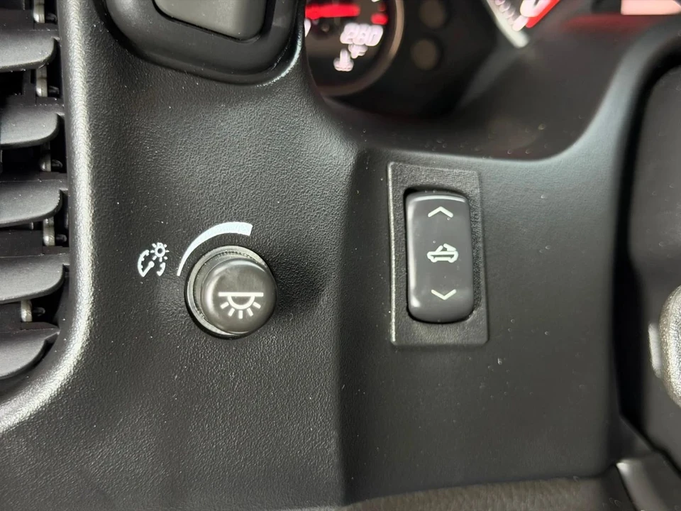 2009 Chevrolet Corvette C6 - Image 26 of 31