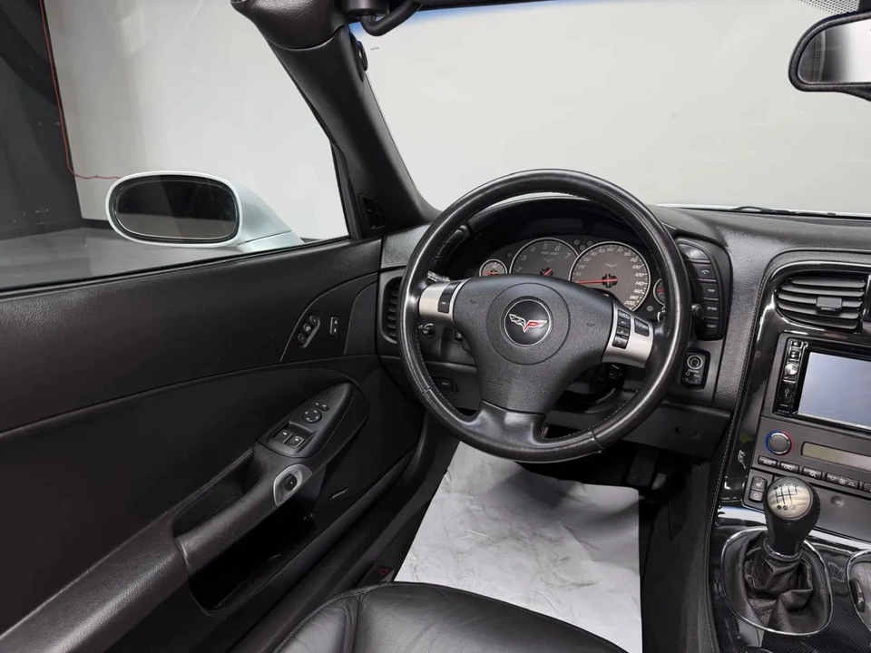 2009 Chevrolet Corvette C6 - Image 16 of 31
