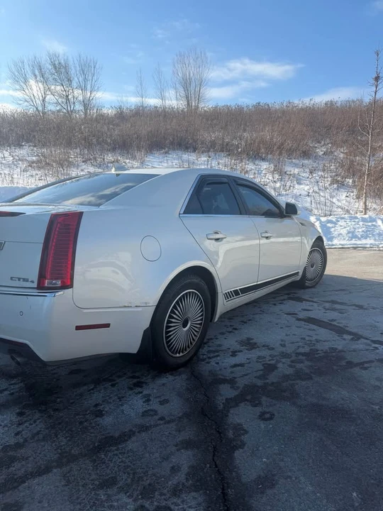 2009 Cadillac CT4 - Image 8 of 11